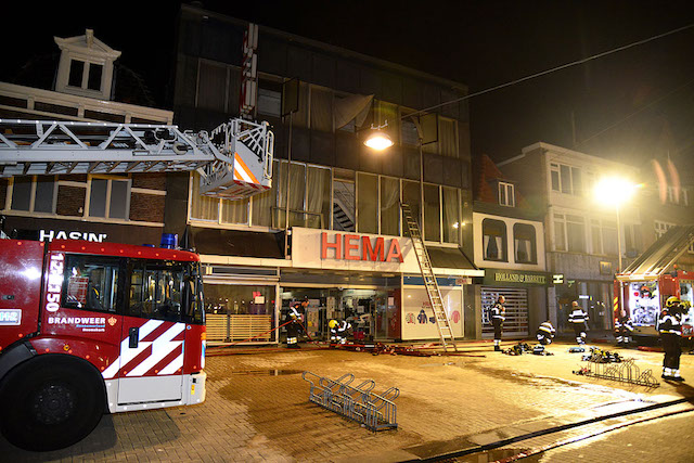 2017/101/20170514-03u53 GB 039 Zeer grote brand Breestraat BWK.jpg